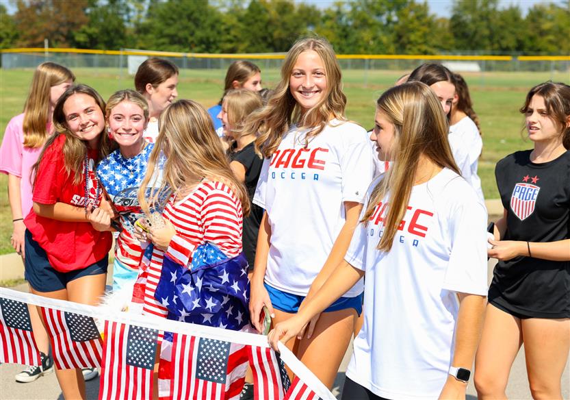 Schools celebrate homecomings